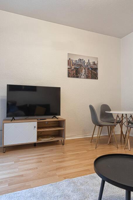 Apartament Blue Chili 23 - Modern, Zentral, Mit Balkon Magdeburg Zewnętrze zdjęcie